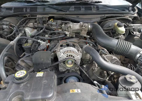 2003 Ford Crown Victoria Lx из США, поврежденный, VIN 2FAFP74WX3X184730